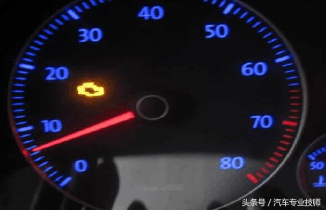 现代全新胜达发动机故障灯亮、EPB故障灯点亮