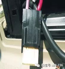 【维修案例】奔驰Viano 发动机自行熄火