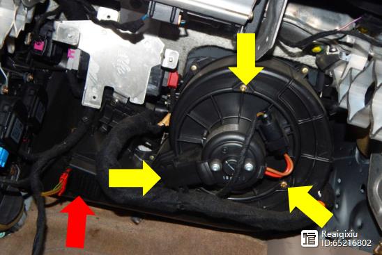 【原】【维修】奥迪A6-HVAC鼓风机马达和调节器的更换