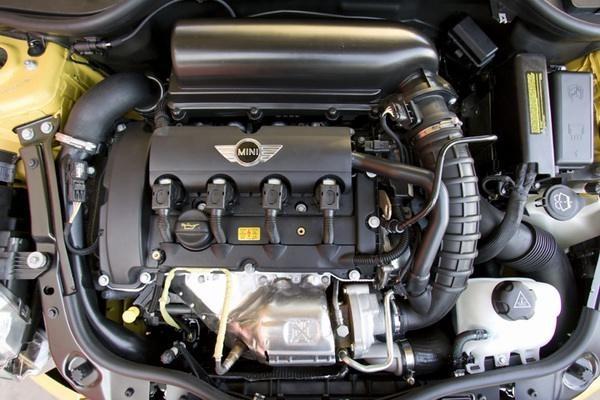 电控发动机疑难故障分析冒黑烟故障